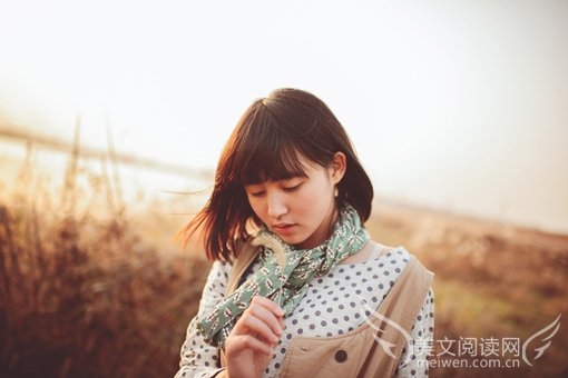 伤感个性签名 眼泪不听话的分开过去
